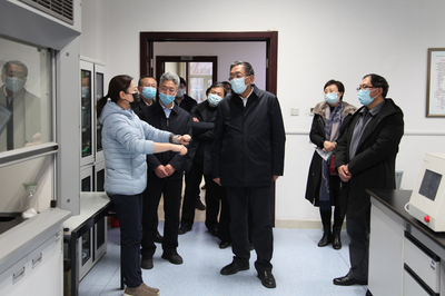 省農業(yè)農村廳廳長劉志杰與神農科技集團董事長鞠振來校調研食用農產品工作